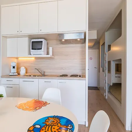 Modern With Sea View And Garage Appartement Middelkerke